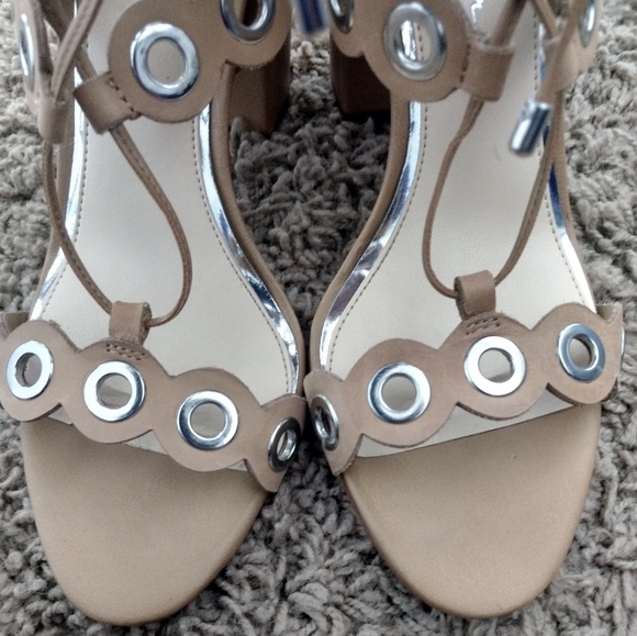 Sandals - Picture 3 of 7